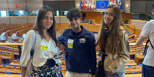 Els guanyadors d'Europa Jove 2024 visiten les institucions europees a Brussel·les